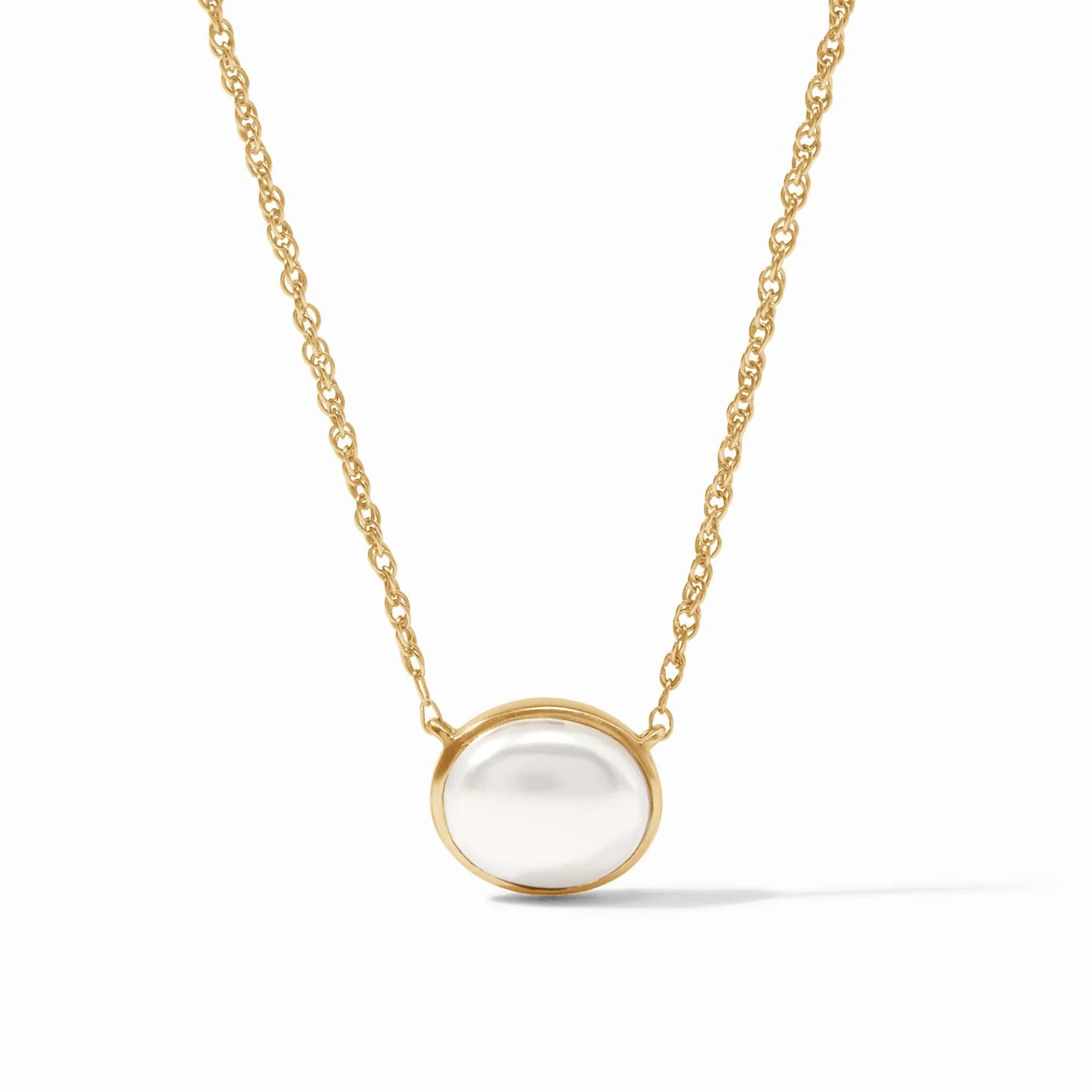 Nassau Solitaire Necklace Gold main image 1
