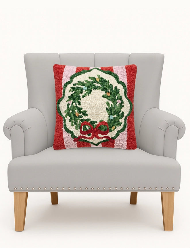 Pecking Handicrafts Holiday Frames Wreath Hook Pillow