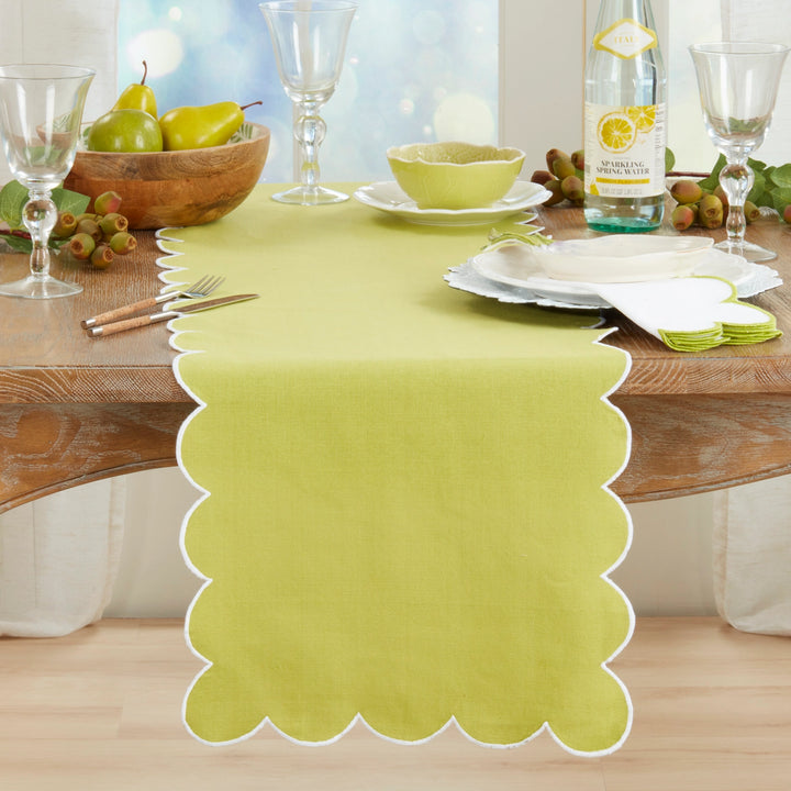 Cotton Scalloped Table Runner