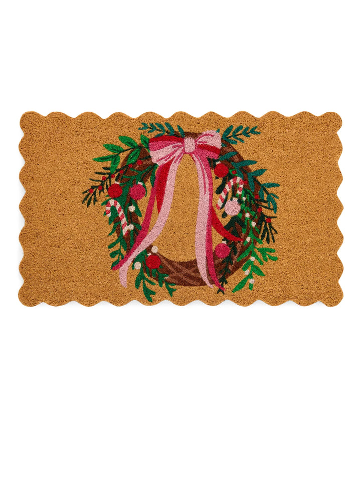 Shiraleah Wreath Scalloped Doormat