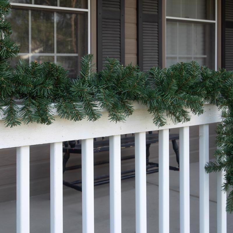 9' Pine Garland