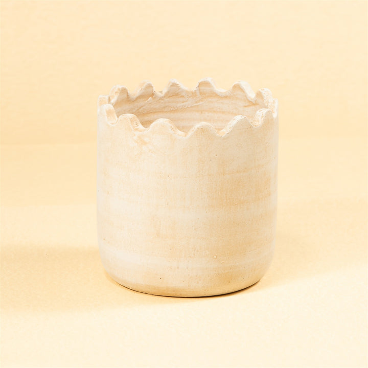 White Ivory Wave Pot