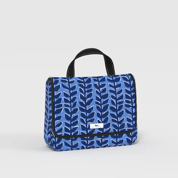 Scout Beauty Gordito Hanging Toiletry Bag