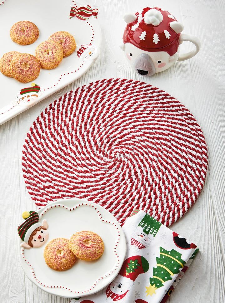 Holiday Cheer Round Braided Placemat