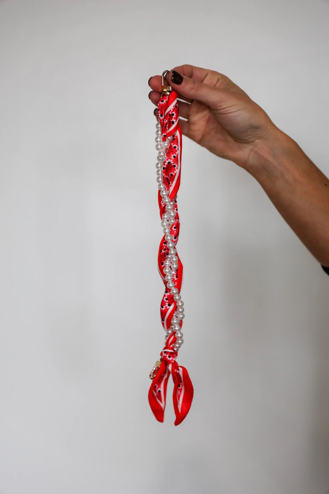 Victory Lap Woven Scarf Pearl Phone Strap/Wristlet