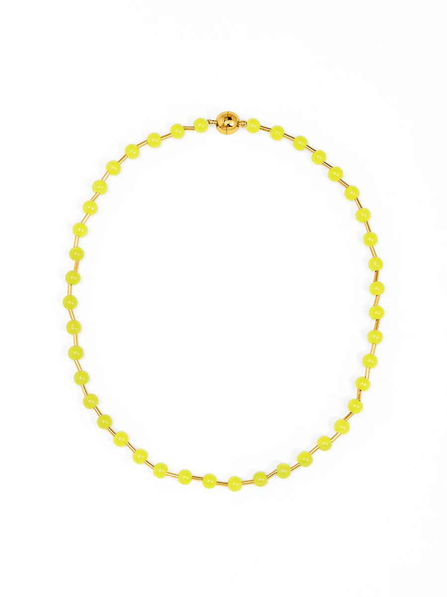 Zenzii Poppy Magnet Short Necklace