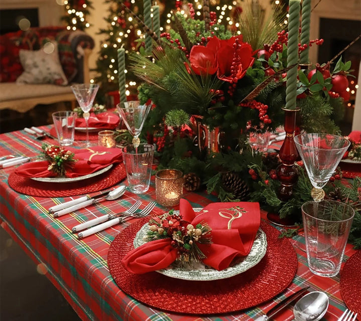 Kim Seybert Holiday Threads Tablecloth