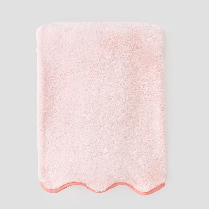 Weezie Scallop Bath Towel