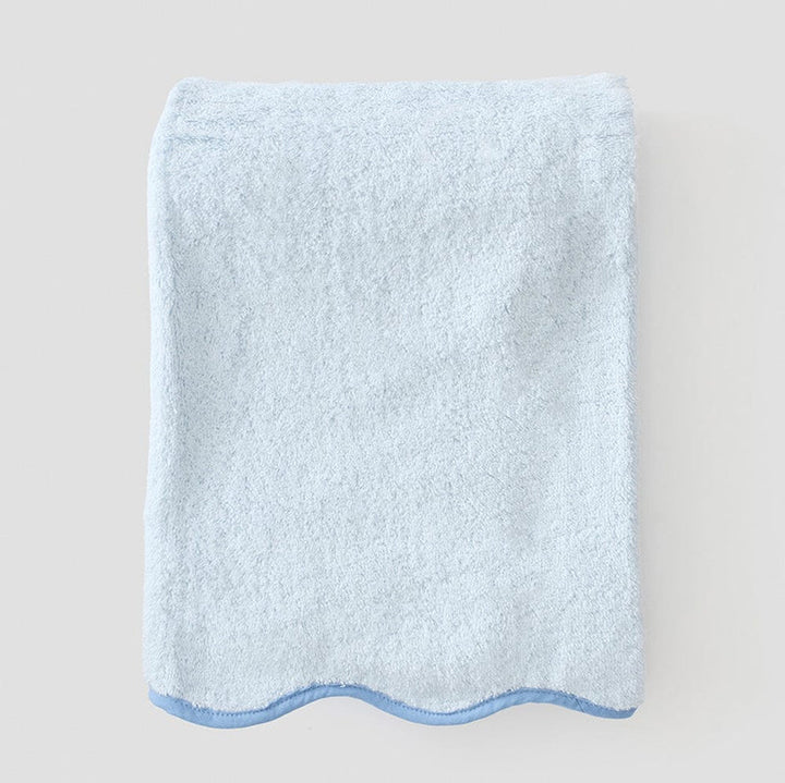 Weezie Scallop Bath Towel