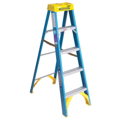 Werner 5 ft. H Fiberglass Step Ladder