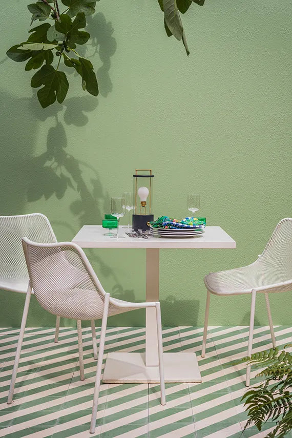 Farrow & Ball No. 81 Breakfast Room Green