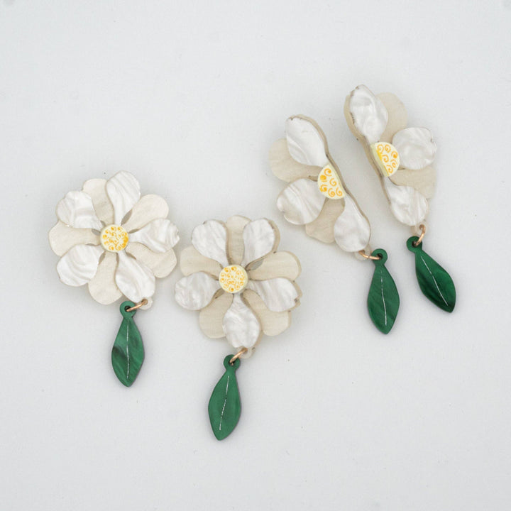 Emma Fick Art Magnolia: Full Flower