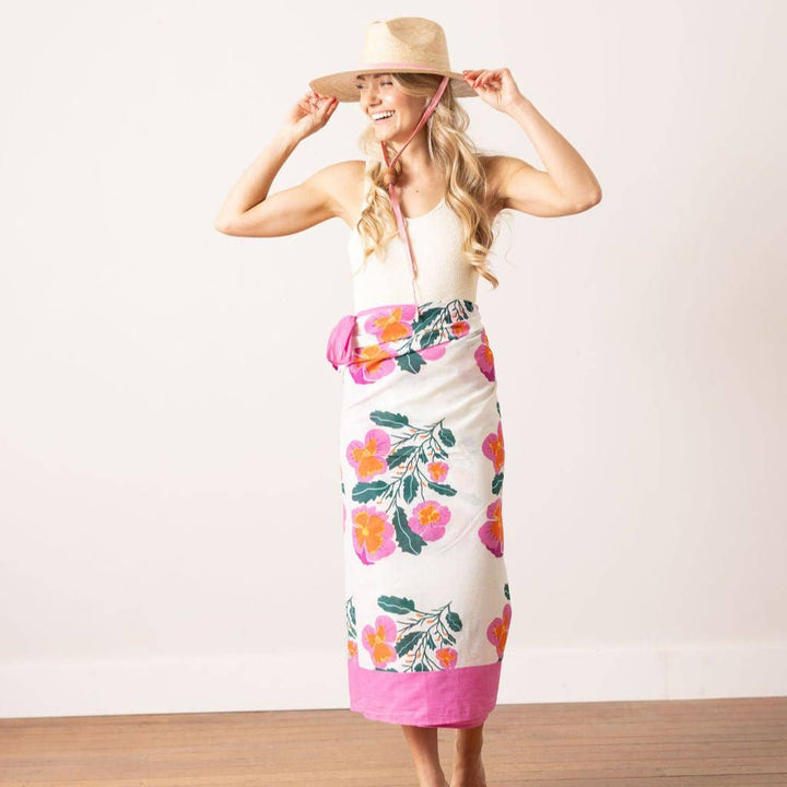 Sunshine Tienda Pink Flower Sarong