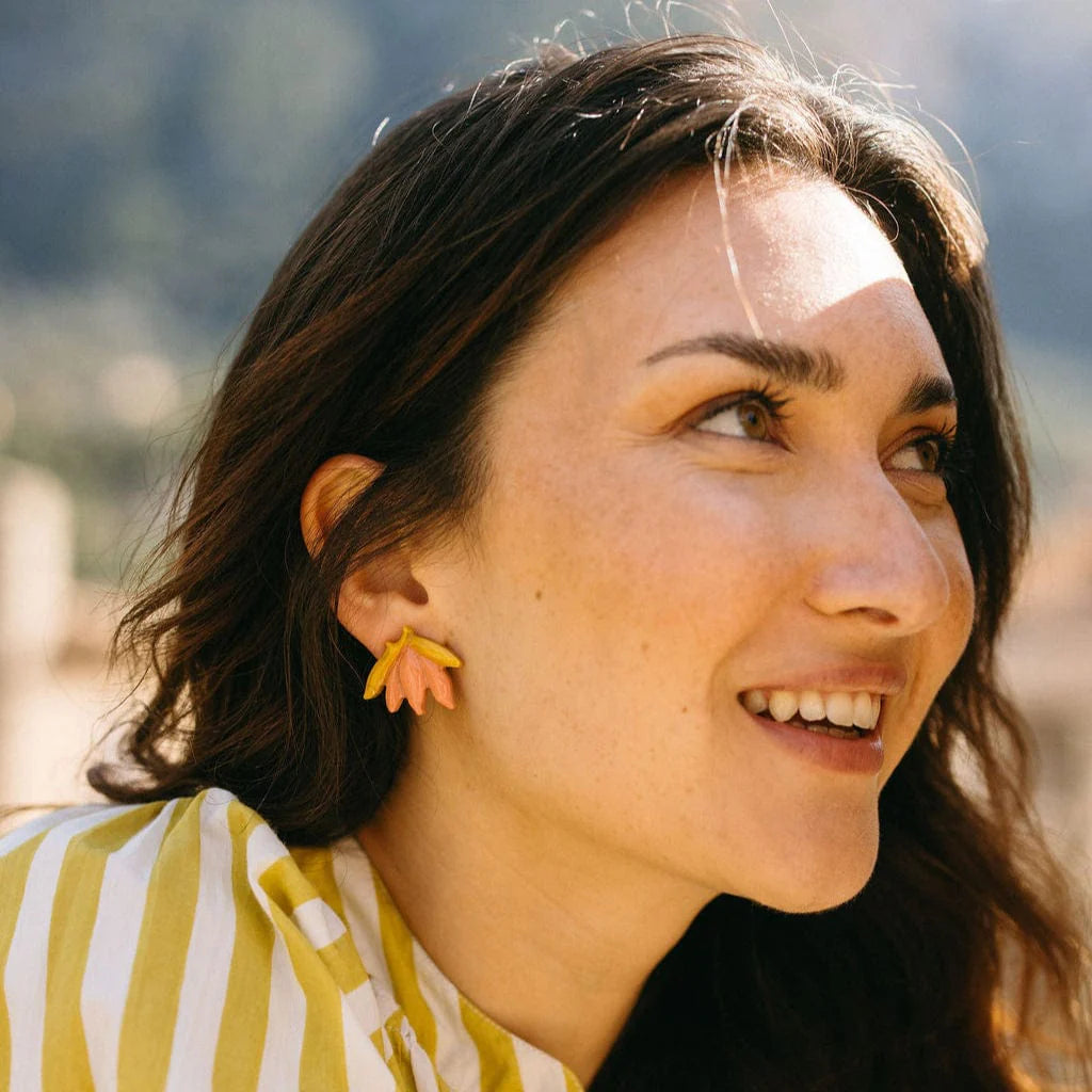 Sunshine Tienda Rosy Blossom Studs