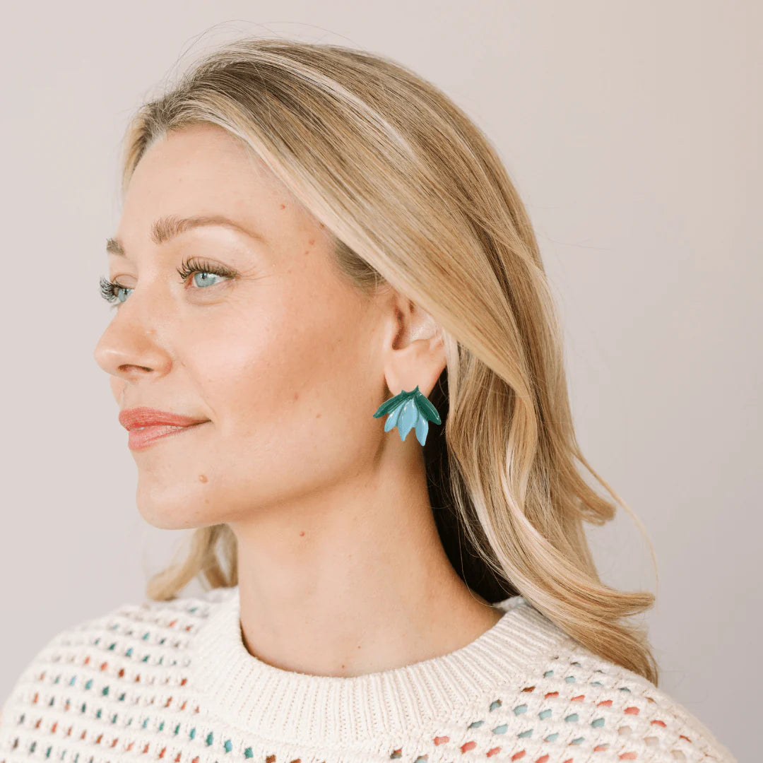 Sunshine Tienda Sky Blue Blossom Studs