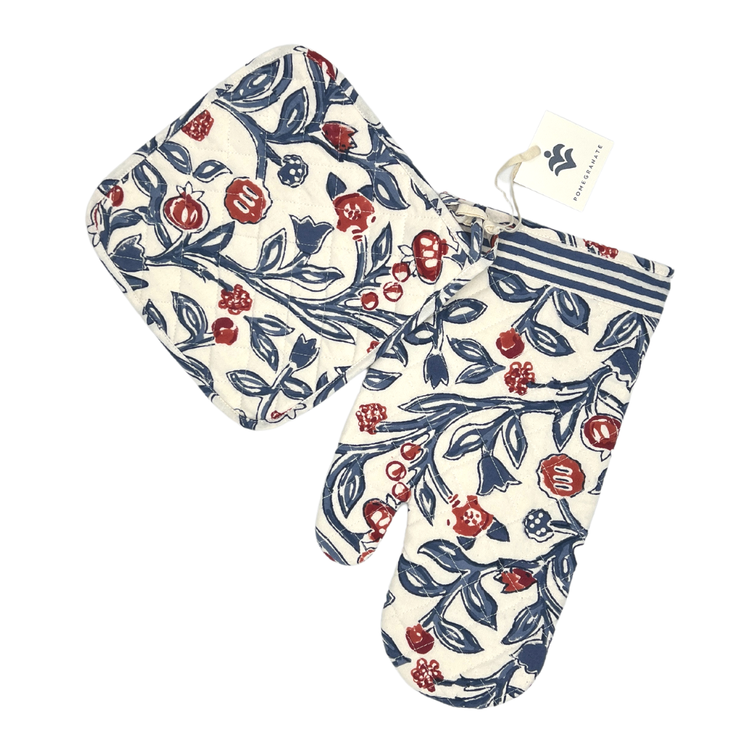 Pomegranate - Oven Mitt and Pot Holder Set - Emma Red and Blue
